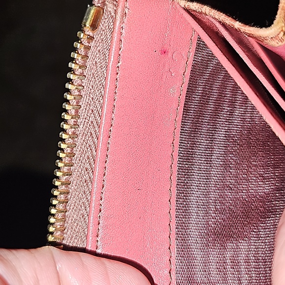 Miu Miu zip around long wallet - Picture 8 of 11
